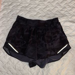 Lululemon Hotty Hot Shorts